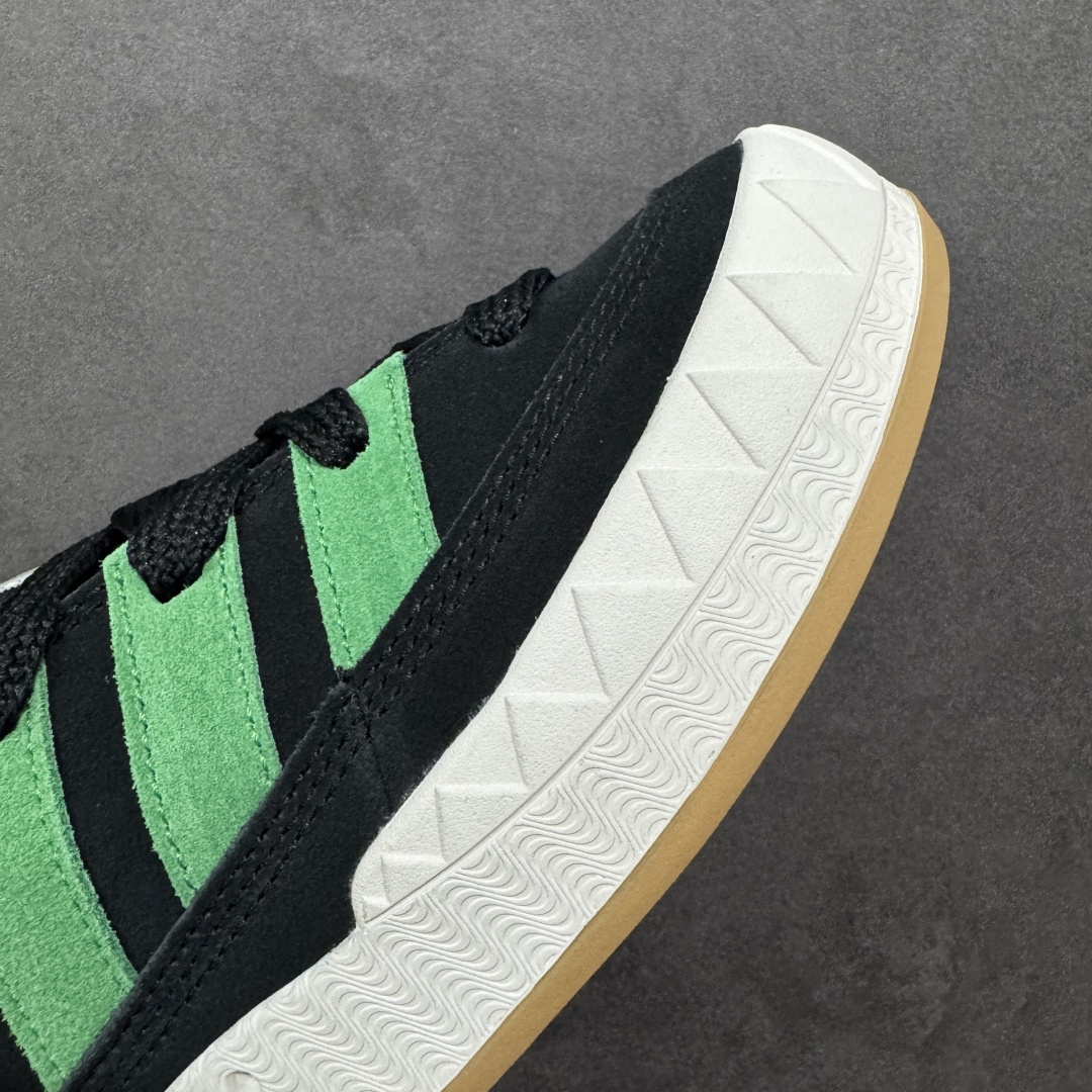 【DT福利】超火的阿迪达斯「鲨鱼面包鞋」新联名开启,中底造型有点酷！阿迪达斯Adidas Origina