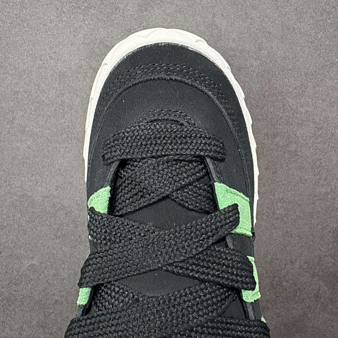 【DT福利】超火的阿迪达斯「鲨鱼面包鞋」新联名开启,中底造型有点酷！阿迪达斯Adidas Origina