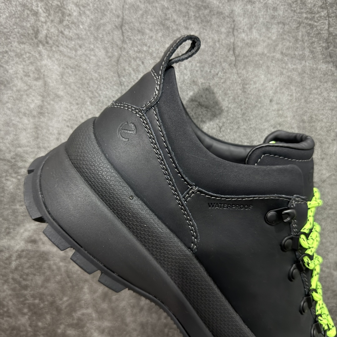 【纯原】ecco爱步 踪迹30 牛皮 时尚百搭 中帮 生活休闲鞋马丁靴 独家注塑工艺 渠道原单 实体代购