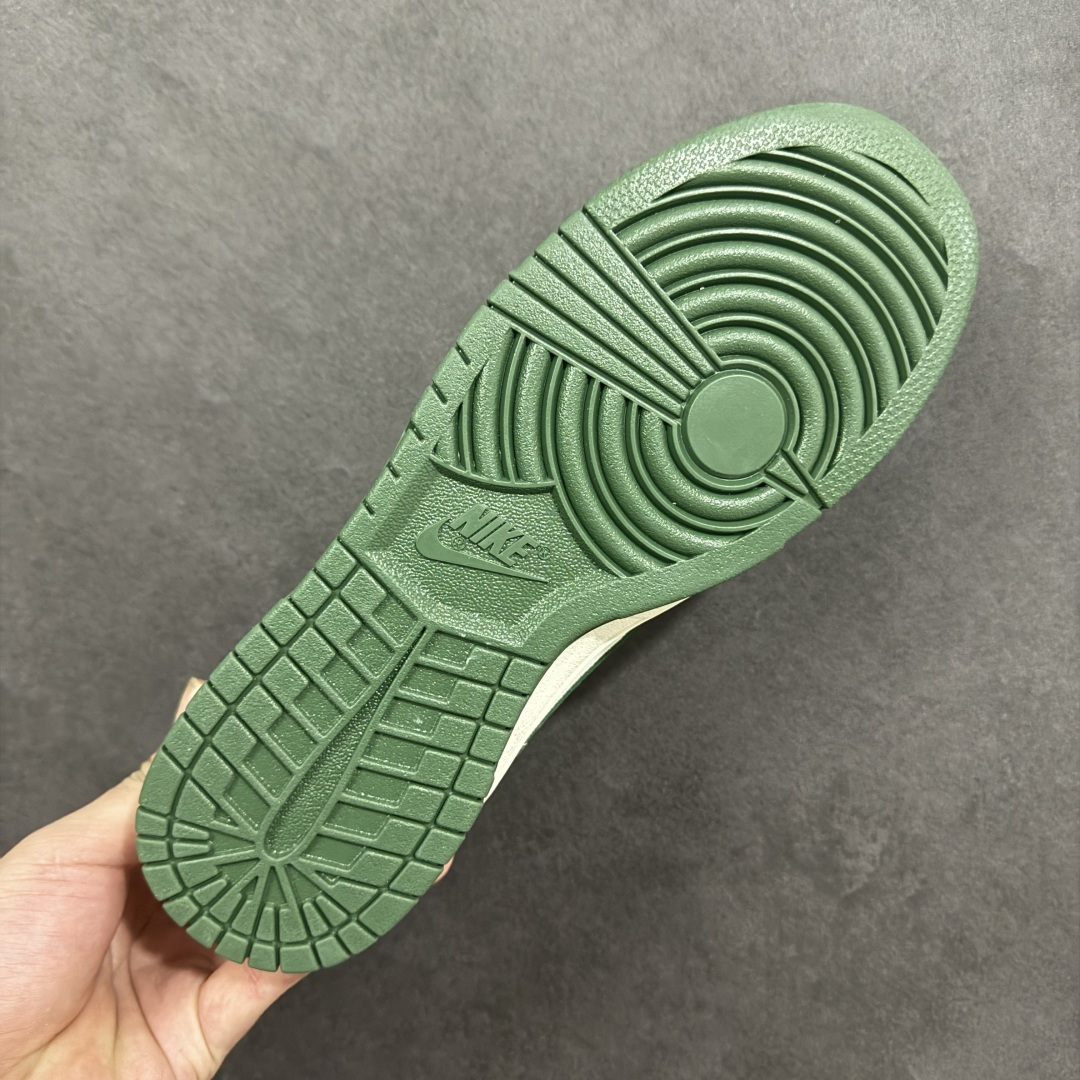 【纯原】Nike SB Dunk 斯图西 LV 三方联名——米白灰绿 高端定制 低帮休闲板鞋 定制鞋盒 