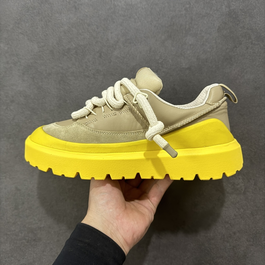 图片[2]-【X1纯原】全网最齐ugg 130个配色市面顶级版本 UGG Heritage 中性雪地靴 面包鞋 广州外贸大厂生产鞋头到鞋垫真羊皮毛一体独立外盒包装芯片带防水工艺区别市面任何版本 独立原版开发大底羊绒鞋垫冬季保暖外出家居都是很适合的选择近年uug推出款式系列局部偏向年轻消费者喜好也走到时尚潮流穿搭的前沿鞋身材质防泼水涂层翻毛皮鞋面17毫米UGGPURE™植入式羊毛内底轻便防滑舒适橡胶外底带有品牌LOGO商标带全套包装 尺码：40-45 货号：1170910-选品中心