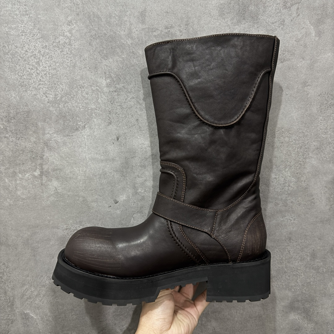 图片[2]-【广东纯原版本】Balenciaga 25新款酷飒毒液靴✨ 酷飒出街，超有个性，独特翻折设计，个性又前卫，金属扣点缀，酷感十足😘又美又飒，无论是日常出街还是时尚派对🎉它都是吸睛利器💯 对版甄选牛皮面料，羊皮内里，私模耐磨防滑橡胶大底 尺码：35-44-选品中心