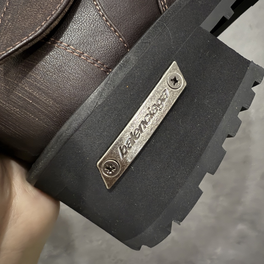 图片[2]-【广东纯原版本】Balenciaga 25新款酷飒毒液靴✨ 酷飒出街，超有个性，独特翻折设计，个性又前卫，金属扣点缀，酷感十足😘又美又飒，无论是日常出街还是时尚派对🎉它都是吸睛利器💯 对版甄选牛皮面料，羊皮内里，私模耐磨防滑橡胶大底 尺码：35-44-选品中心