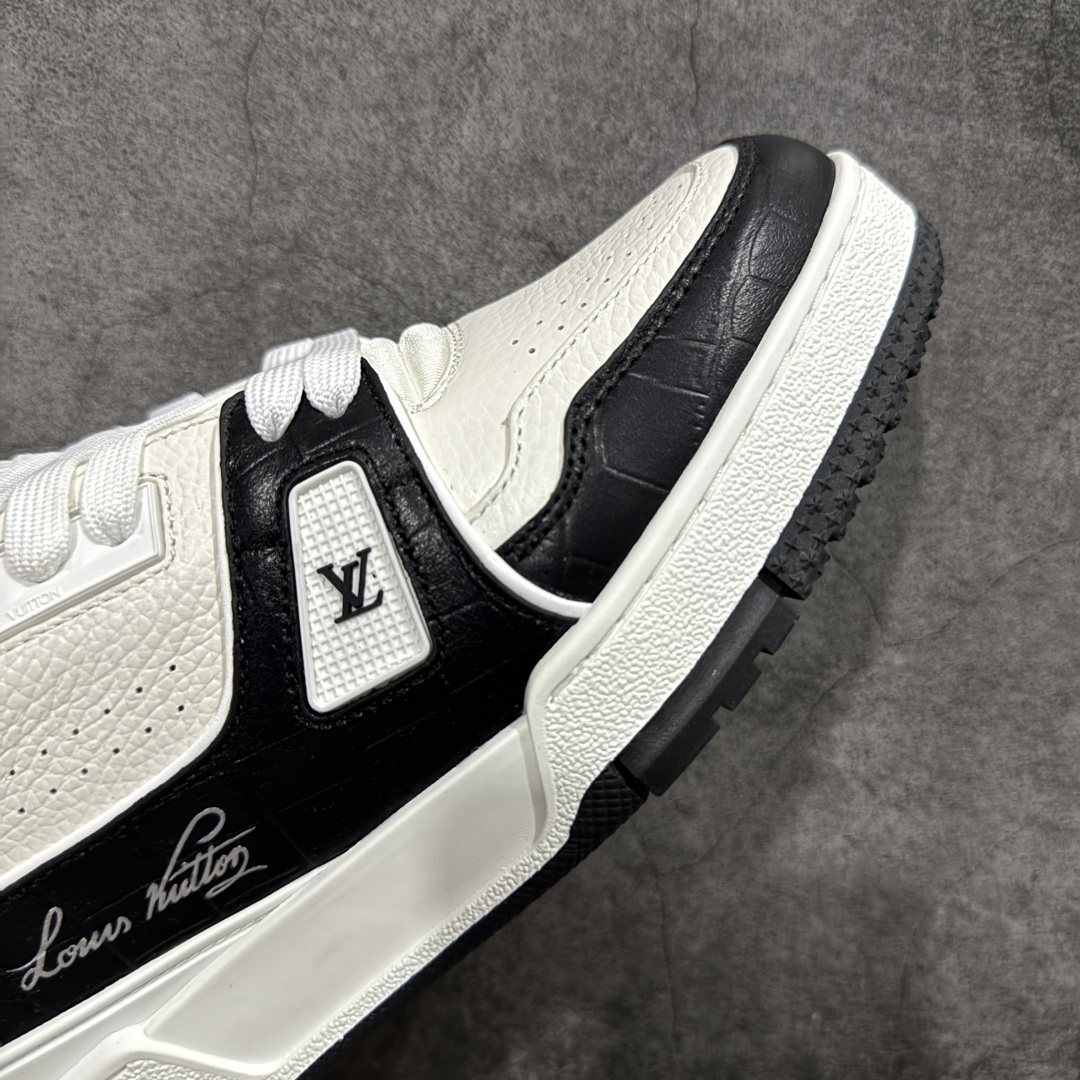 图片[6]-【莞产YS版本】Louis Vuitton Trainer lv时装走秀运动鞋 完美鞋型超高的清洁度 零毛边线头瑕疵 全套原楦原纸版原鞋开模 全网最具灵魂的版型 正确原装黄色鞋盒 正确中底印花 鞋面印花3D高频深度立体 全鞋电脑针车 紧密相连 针距密度一致 环保乳胶注塑鞋垫 厚度脚感还原原版 皮面裁剪部位 统一油边封口工艺 原装橡胶大底含胶量大底组合零偏差 专柜全套包装 防尘袋 说明书 质保卡 男女鞋 尺码： 39 40 41 42 43 44 45-选品中心