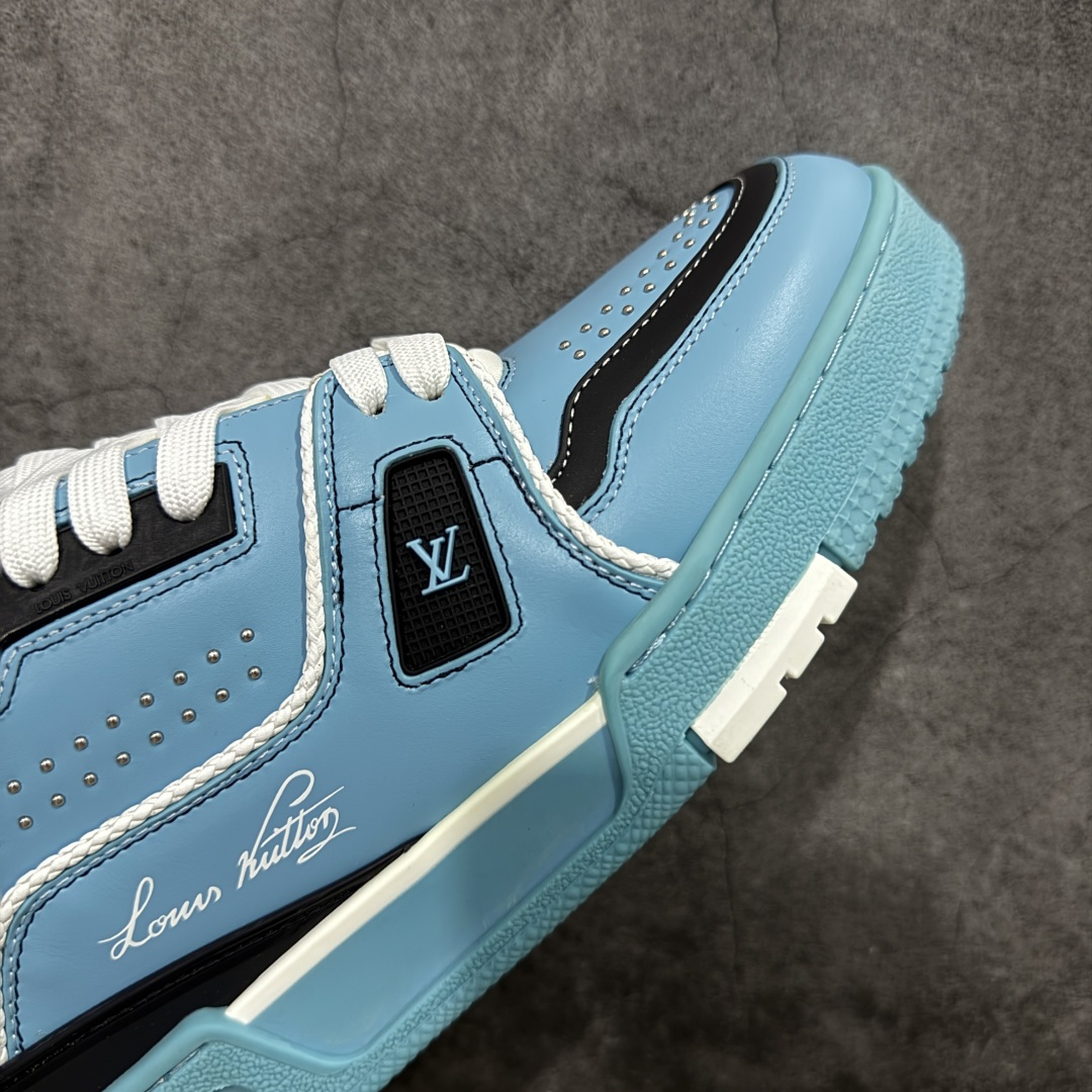 图片[6]-【莞产YS版本】Louis Vuitton Trainer lv时装走秀运动鞋 完美鞋型超高的清洁度 零毛边线头瑕疵 全套原楦原纸版原鞋开模 全网最具灵魂的版型 正确原装黄色鞋盒 正确中底印花 鞋面印花3D高频深度立体 全鞋电脑针车 紧密相连 针距密度一致 环保乳胶注塑鞋垫 厚度脚感还原原版 皮面裁剪部位 统一油边封口工艺 原装橡胶大底含胶量大底组合零偏差 专柜全套包装 防尘袋 说明书 质保卡 男女鞋 尺码： 39 40 41 42 43 44 45-选品中心