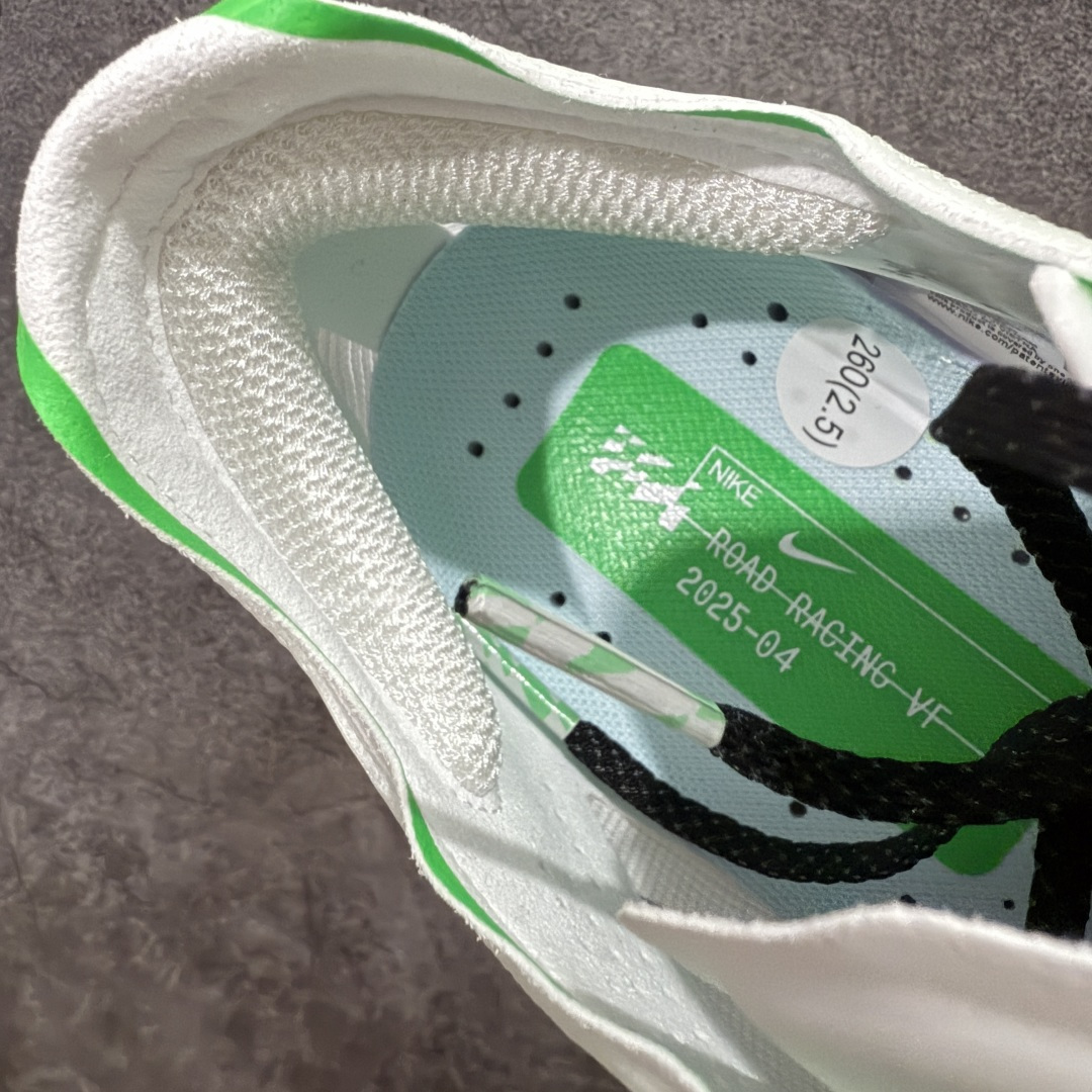 图片[8]-【XE纯原版】Nike ZoomX Vaporfly NEXT%4 减震马拉松跑步鞋 HF6414-101 全掌真碳板 原楦原纸版数据开发  目前市场最强品质 原版购入开发 原版定制网纱鞋面 分体式组合大底 中间层夹心全掌抗扭碳板 下层一次ReactX泡棉 区别市场一体底 超高质检清洁度 一切材质配件均与原版一致 原楦原纸板开发 匹配原版98%以上 完美弧度版型 原厂鞋标 立体反光鞋盒标 高端玩家必推版本 高价零售必推版本 欢迎对比市面任意版本‼️ 这双鞋简直是时尚与科技的完美融合，质感爆棚，搭配超亮眼的银色大勾子，瞬间成为街头焦点。不仅颜值在线，缓震性能更是一绝 不管是日常出街还是慢跑锻炼，都能给双脚极致舒适体验。  码数超全，36- 46 码任你选！别犹豫啦，穿上它，轻松走出潮流范，开启你的时尚运动新旅程 码段：36-46-选品中心