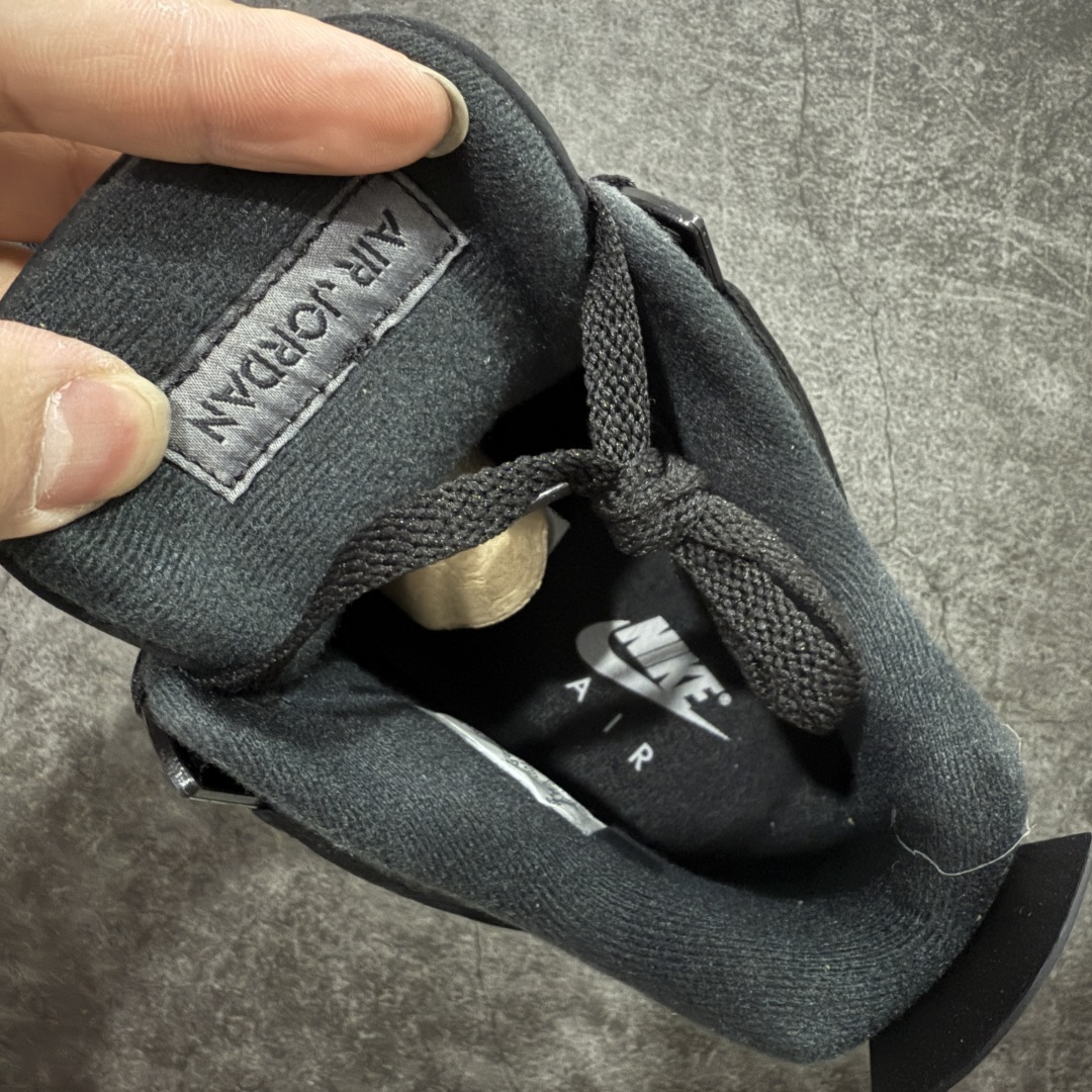 图片[8]-【纯原F版】Air Jordan 4 Retro AJ4 乔4黑猫2.0复刻版 FV5029-010 全新升级改良 顶级原厂麂皮绒感到位 原鞋原楦原纸板同源开发 完美呈现乔4的版型 内侧正确双色网格 还原细节 原厂皮料 正确气垫颜色 正确网格工艺 正确拉帮工艺 全鞋原装材料制作 原档案原模具打造 支持全方位与正品对比 尺码：40-47.5-选品中心