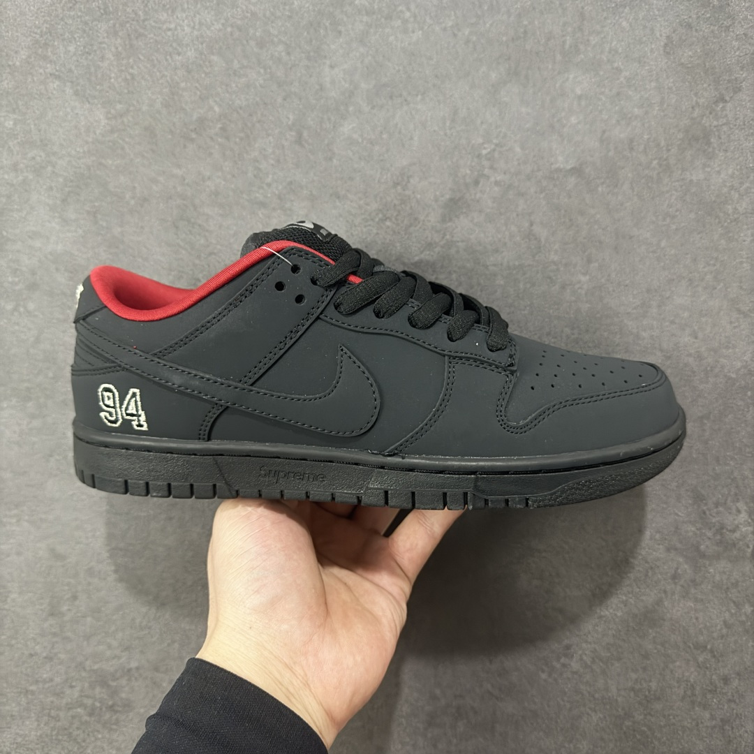 NO:621246,Local support stores [repair-free ST version] NIKE DUNK SB LOW dunk series Nike retro low-top casual sports skateboard shoes use ZoomAir air cushion with soft and comfortable foot feel to effectively absorb the impact of extreme sports such as skateboarding when landing, providing better protection for street athletes. Item number: HQ8487-001 Size: 36 36.5 37.5 38 38.5 39 40  40.5 41 42 42.5 43 44 45 46 Coding: XZB270280,19860909本地 支持放店【免修ST版】NIKE DUNK SB LOW 扣篮系列 耐克 复古低帮休闲运动滑板板鞋 采用脚感柔软舒适ZoomAir气垫 有效吸收滑板等极限运动在落地时带来的冲击力 为街头运动者们提供更好的保护 货号:HQ8487-001 尺码:36 36.5 37.5 38 38.5 39 40 40.5 41 42 42.5 43 44 45 46 编码:XZB270280,,Men's shoes