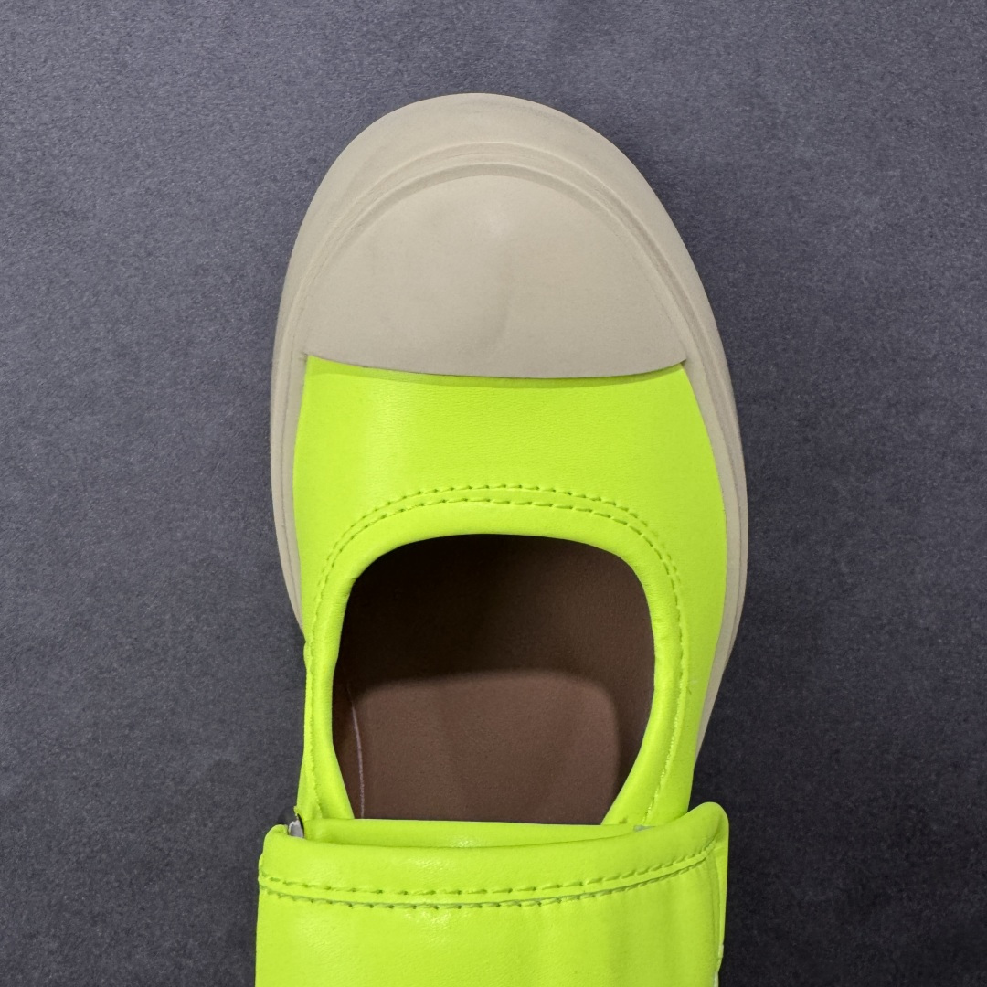 图片[8]-【广东纯原版本】Marni Pablo Leather Mary Jane Sneaker 意大利奢侈品品牌-玛尼·巴勃罗·玛丽珍系列低帮松糕厚底百搭魔术贴大头增高板鞋 女鞋广东原产 采用软质粒面牛剖革鞋面材质 内里水染牛皮及乳胶脚垫 内嵌PU乳胶缓震脚垫 外置4.0cm厘米增高防滑耐磨TPR橡胶大底❗ 赵露思宋祖儿同款爆款大头鞋！ 尺码：35-40-选品中心