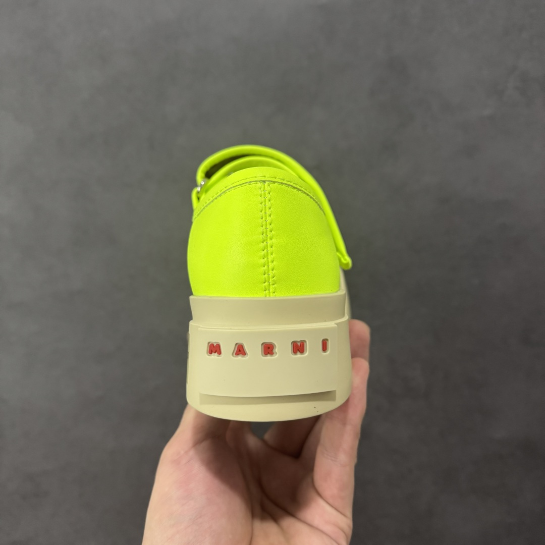 图片[4]-【广东纯原版本】Marni Pablo Leather Mary Jane Sneaker 意大利奢侈品品牌-玛尼·巴勃罗·玛丽珍系列低帮松糕厚底百搭魔术贴大头增高板鞋 女鞋广东原产 采用软质粒面牛剖革鞋面材质 内里水染牛皮及乳胶脚垫 内嵌PU乳胶缓震脚垫 外置4.0cm厘米增高防滑耐磨TPR橡胶大底❗ 赵露思宋祖儿同款爆款大头鞋！ 尺码：35-40-选品中心