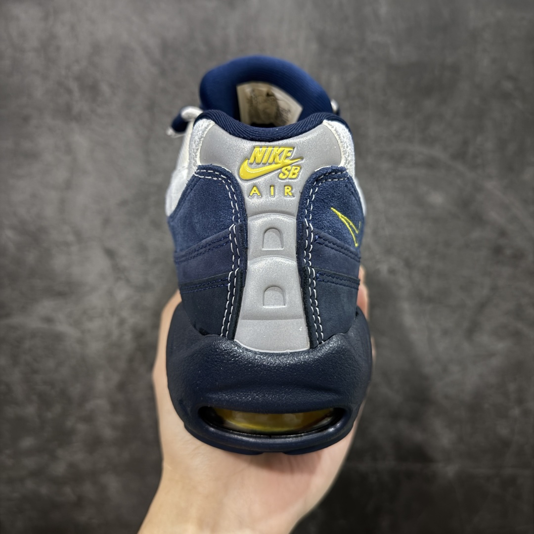 图片[4]-【KZ2.0版本】 Eric Koston x Nike Air Max 95 蓝白 货号：HQ8492-400 修正细节版 正确鞋舌图案 纯原大厂生产线出品 原厂材料 原厂楦头 市场正确版本 区分错版 尺码：40 41 42 43 44 45 46 47.5 48 48.5-选品中心