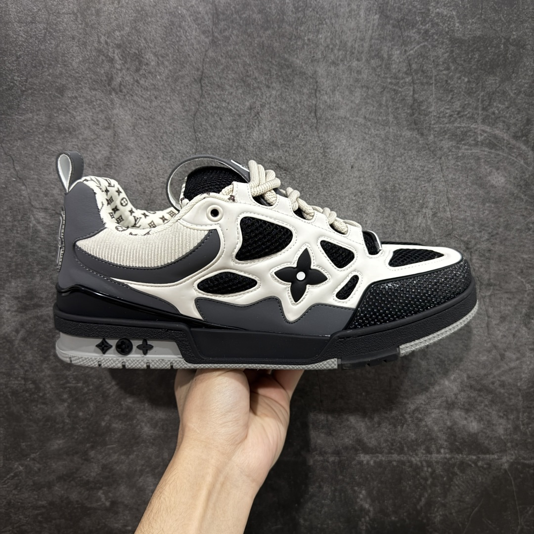 【YS纯原】广奢高端货 LV Skate 系列 滑板鞋 ✦ 原楦原纸版开模,鞋型立体饱满 ✦ 零毛边、零溢胶、零线头瑕疵 ✦ 细节与原版一致 区分市面通货 ✦ 多层叠片+电脑针车,针距密度一致 ✦ Monogram浮雕+3D高频压纹 ✦ 多密度发泡中底:支撑回弹媲美专柜 ✦ 原装橡胶大底:含胶量高、纹路深、双拼接零偏差 ✦ ZP级原装包装:专柜款鞋盒+防尘袋+说明书 尺码:35–47-选品中心