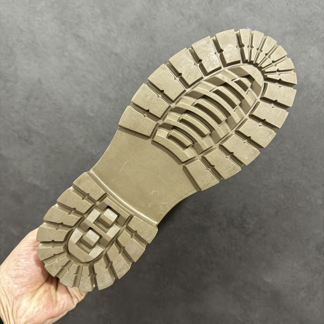 图片[9]-【广东纯原】2025秋冬Timberland 天伯伦/添柏岚经典高帮休闲男鞋 全新升级 广东大厂品质 原盒原包装 面料采用意大利顶级磨砂牛皮 搭配防臭防腐真皮乳胶鞋垫 给您完美的穿着体验 质量考究耐穿型男必备 专治不帅 高品质脚感一流 独家供应 码数39 40 41 42 43 44 (皮鞋码) 货号：99873 编码：TLB260270-选品中心