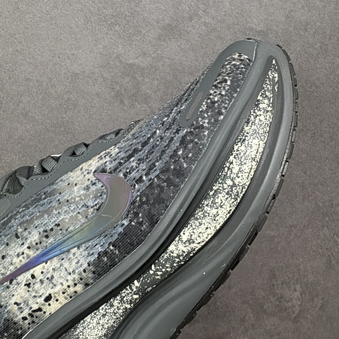 【纯原】Nike VOMERO PLUS 耐克 舒适减震防滑 低帮跑步鞋全掌ReactX泡绵中底 前掌和