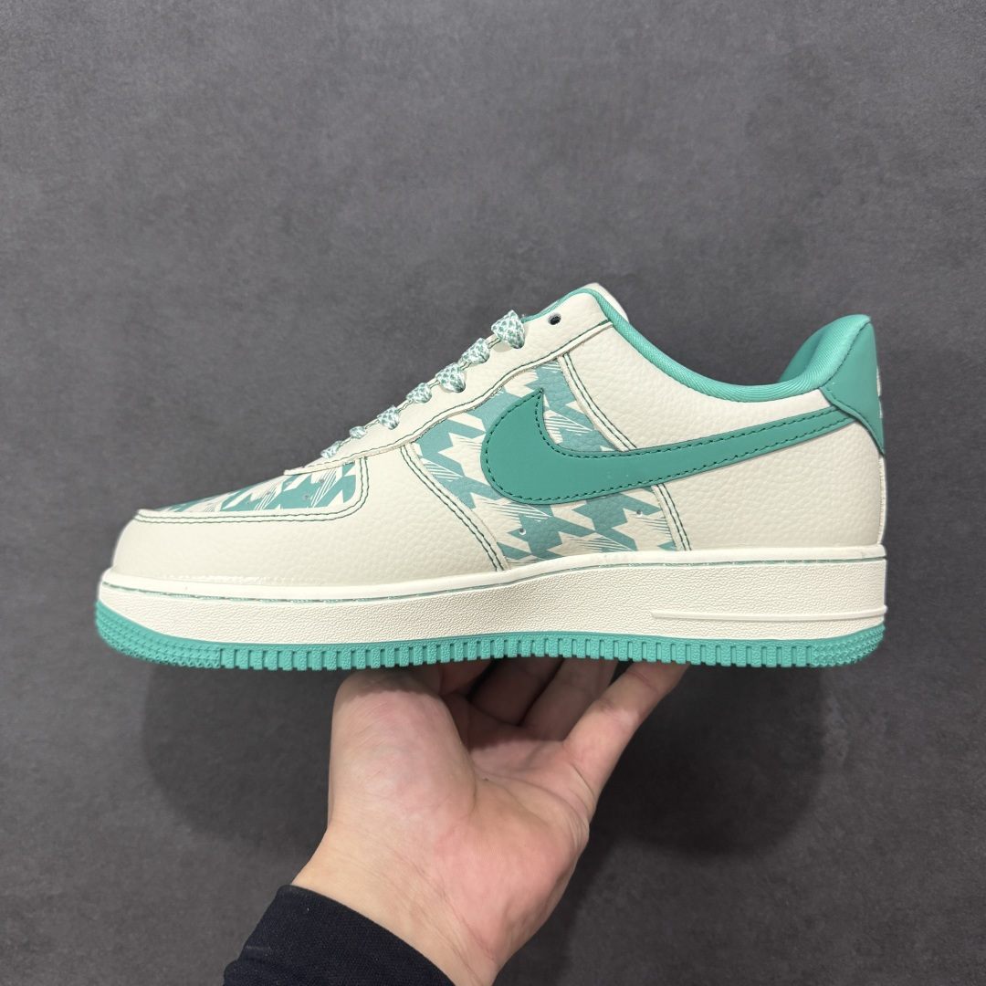 图片[2]-【定制版】NIke Air Force 1 \’07 Low “古驰联名——薄荷绿”空军一号 低帮 运动鞋 休闲鞋 折边针车 工艺难度大 原楦头原纸板 原装鞋盒 定制五金配件 内置全掌气垫 原厂鞋底 货号：XL1979-124 尺码：36 36.5 37.5 38 38.5 39 40 40.5 41 42 42.5 43 44 44.5 45 编码：HXSA310320-选品中心