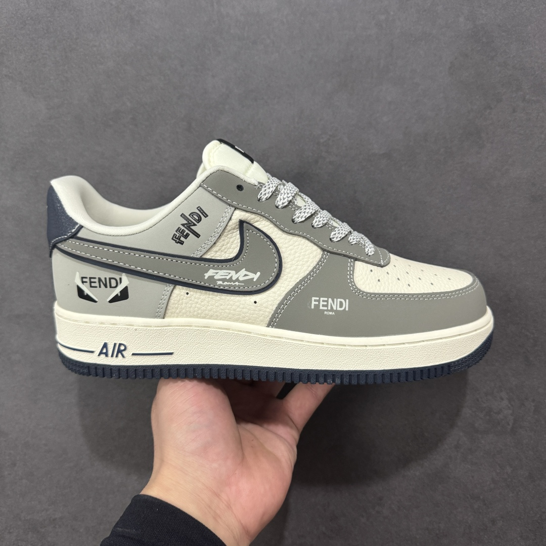 【定制版】Nike Air Force 1\'07 Low 联名 创意米灰黑 空军一号低帮休闲板鞋 #原楦头原纸板 原装鞋盒 定制五金配件 内置全掌气垫 原厂鞋底 货号:DF0188-110 尺码:36 36.5 37.5 38 38.5 39 40 40.5 41 42 42.5 43 44 44.5 45-选品中心