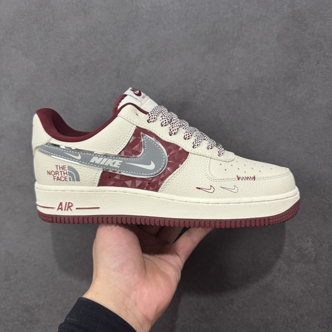 【定制版】NIke Air Force 1 \'07 Low “北面联名——朱砂钻石”空军一号 低帮 运动鞋 休闲鞋 折边针车 工艺难度大 原楦头原纸板 原装鞋盒 定制五金配件 内置全掌气垫 原厂鞋底 货号:DF0188-112 尺码:36 36.5 37.5 38 38.5 39 40 40.5 41 42 42.5 43 44 44.5 45 编码:HXSA310320-选品中心