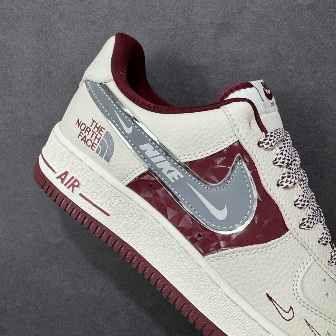 图片[6]-【定制版】NIke Air Force 1 \’07 Low “北面联名——朱砂钻石”空军一号 低帮 运动鞋 休闲鞋 折边针车 工艺难度大 原楦头原纸板 原装鞋盒 定制五金配件 内置全掌气垫 原厂鞋底 货号：DF0188-112 尺码：36 36.5 37.5 38 38.5 39 40 40.5 41 42 42.5 43 44 44.5 45 编码：HXSA310320-选品中心