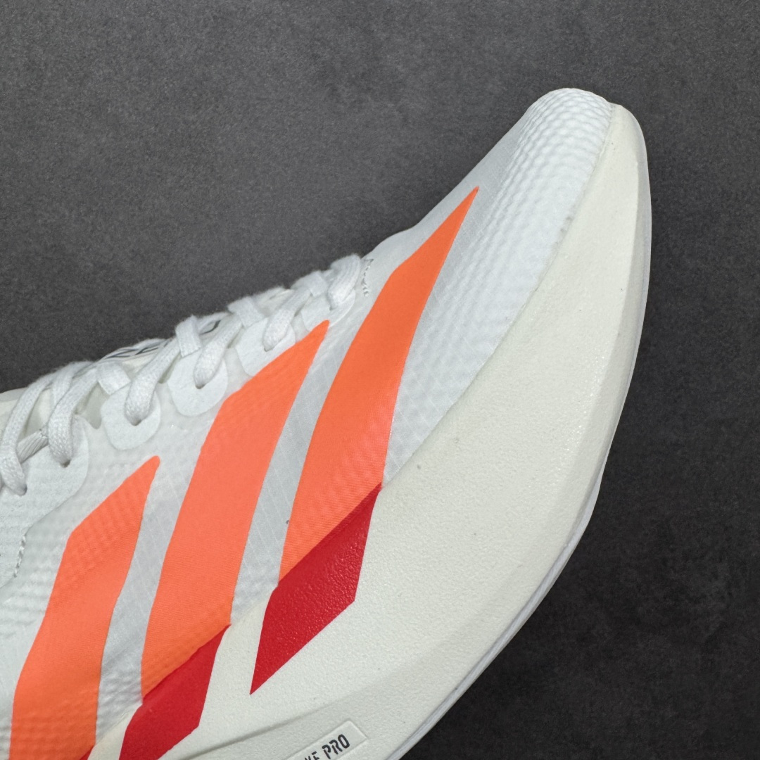 图片[5]-【TD版本】AD Adizero EVO SL 二代 马拉松竞速专业跑鞋 JR2022 针织网面非常轻薄 纤维间的缝隙很大 可以保证跑步时的透气、排汗效果 鞋舌直接与两侧的内衬和鞋底连接在一起 在跑步过程中不会被鞋舌的左右移动所困扰 在标准鞋带孔的基础上再拓宽一组鞋带孔 适合不同脚型的需求 突破性 EnergyRods 技术，有助于跑者实现更好的成绩 中底独特的LIGHTSTRIKE PRO泡棉材质 微弹感觉在跑步过程中给予了良好的支撑体验 对于顶级精英和高水平进阶跑者来说 ADIOS PRO是一双值得信赖的竞速比赛用鞋 尺码：36 36.5 37.5 38 38.5 39 40 40.5 41 42 42.5 43 44 44.5 45-选品中心