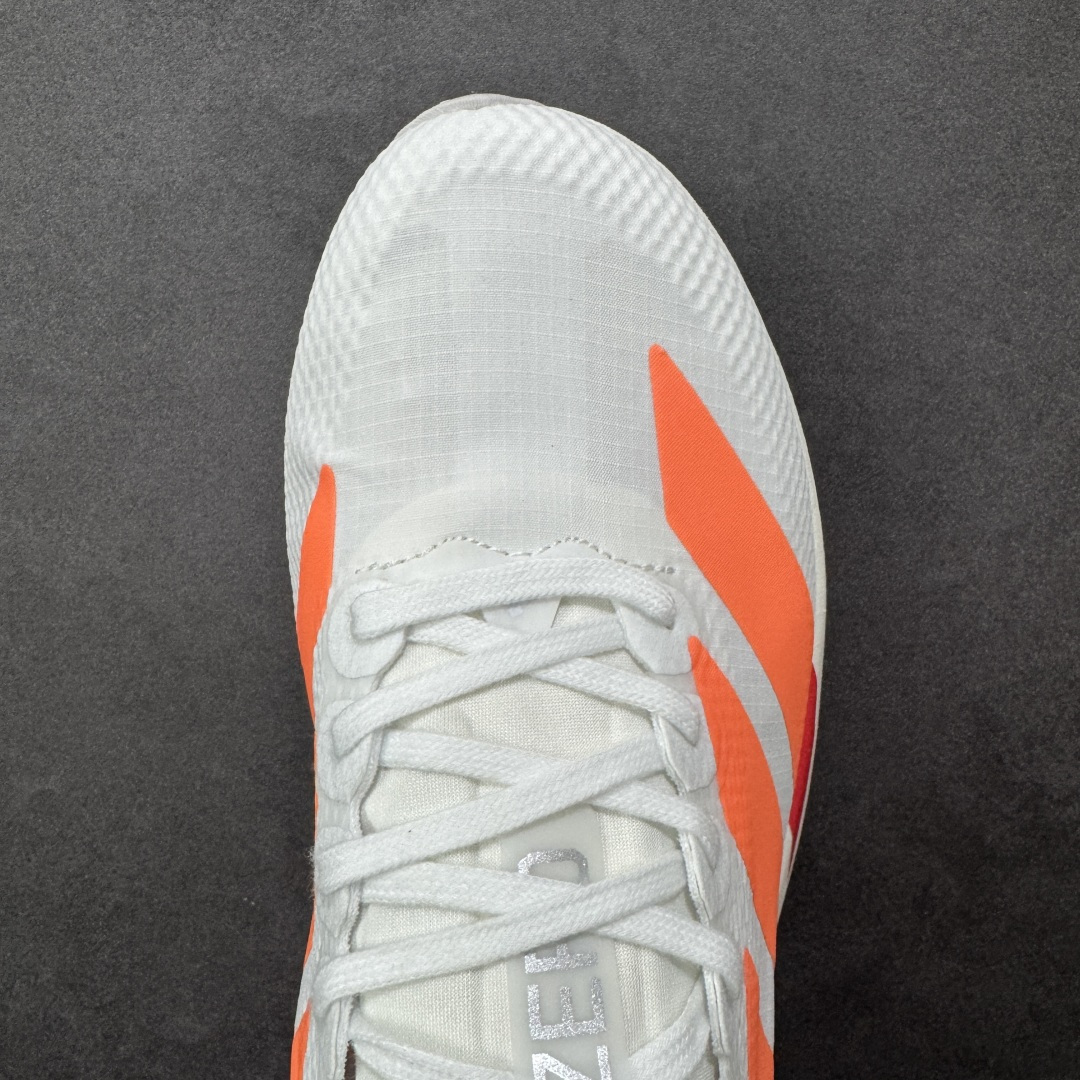 图片[8]-【TD版本】AD Adizero EVO SL 二代 马拉松竞速专业跑鞋 JR2022 针织网面非常轻薄 纤维间的缝隙很大 可以保证跑步时的透气、排汗效果 鞋舌直接与两侧的内衬和鞋底连接在一起 在跑步过程中不会被鞋舌的左右移动所困扰 在标准鞋带孔的基础上再拓宽一组鞋带孔 适合不同脚型的需求 突破性 EnergyRods 技术，有助于跑者实现更好的成绩 中底独特的LIGHTSTRIKE PRO泡棉材质 微弹感觉在跑步过程中给予了良好的支撑体验 对于顶级精英和高水平进阶跑者来说 ADIOS PRO是一双值得信赖的竞速比赛用鞋 尺码：36 36.5 37.5 38 38.5 39 40 40.5 41 42 42.5 43 44 44.5 45-选品中心