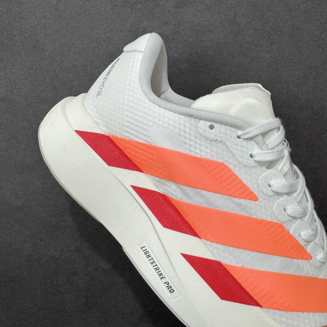 图片[6]-【TD版本】AD Adizero EVO SL 二代 马拉松竞速专业跑鞋 JR2022 针织网面非常轻薄 纤维间的缝隙很大 可以保证跑步时的透气、排汗效果 鞋舌直接与两侧的内衬和鞋底连接在一起 在跑步过程中不会被鞋舌的左右移动所困扰 在标准鞋带孔的基础上再拓宽一组鞋带孔 适合不同脚型的需求 突破性 EnergyRods 技术，有助于跑者实现更好的成绩 中底独特的LIGHTSTRIKE PRO泡棉材质 微弹感觉在跑步过程中给予了良好的支撑体验 对于顶级精英和高水平进阶跑者来说 ADIOS PRO是一双值得信赖的竞速比赛用鞋 尺码：36 36.5 37.5 38 38.5 39 40 40.5 41 42 42.5 43 44 44.5 45-选品中心