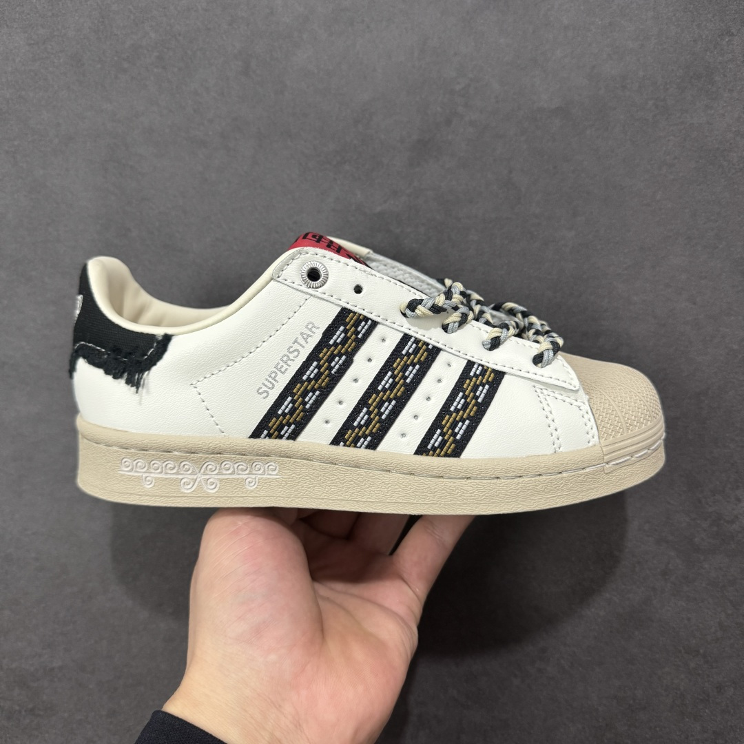 【公司级】Adidas Originals Superstar贝壳头系列 阿迪达斯 三叶草低帮经典百搭休闲运动板鞋 货号:JQ8722 尺码:36 36.5 37 38 38.5 39 40 40.5 41 42 42.5 43 44 45 尺码:36~45B 编码:XSA200210-选品中心