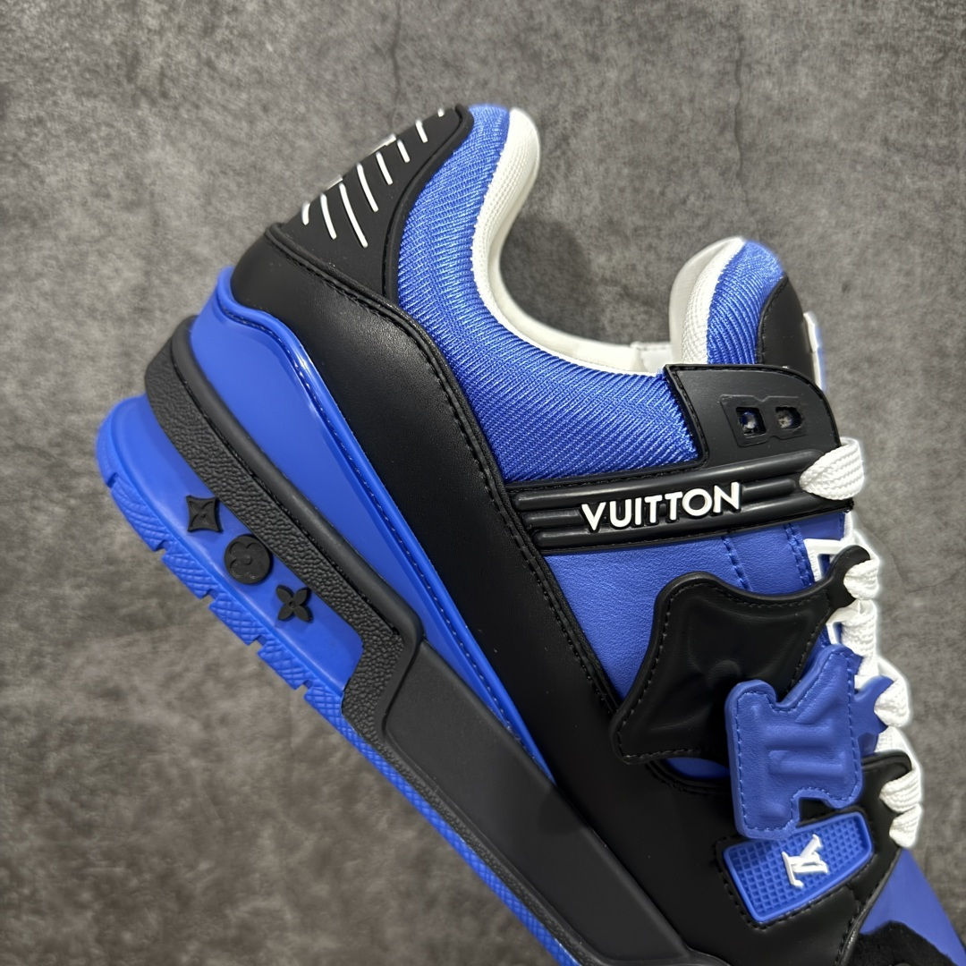 图片[7]-【莞产YS版本】Louis Vuitton Trainer lv时装走秀运动鞋 完美鞋型超高的清洁度 零毛边线头瑕疵 全套原楦原纸版原鞋开模 全网最具灵魂的版型 正确原装黄色鞋盒 正确中底印花 鞋面印花3D高频深度立体 全鞋电脑针车 紧密相连 针距密度一致 环保乳胶注塑鞋垫 厚度脚感还原原版 皮面裁剪部位 统一油边封口工艺 原装橡胶大底含胶量大底组合零偏差 专柜全套包装 防尘袋 说明书 质保卡 男女鞋 尺码： 39 40 41 42 43 44 45-选品中心