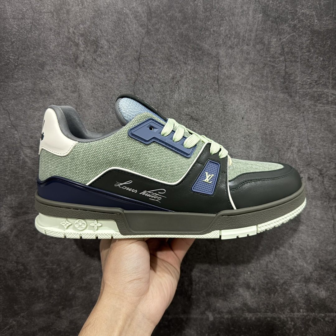 【莞产YS版本】Louis Vuitton Trainer lv时装走秀运动鞋 完美鞋型超高的清洁度 零毛边线头瑕疵 全套原楦原纸版原鞋开模 全网最具灵魂的版型 正确原装黄色鞋盒 正确中底印花 鞋面印花3D高频深度立体 全鞋电脑针车 紧密相连 针距密度一致 环保乳胶注塑鞋垫 厚度脚感还原原版 皮面裁剪部位 统一油边封口工艺 原装橡胶大底含胶量大底组合零偏差 专柜全套包装 防尘袋 说明书 质保卡 男女鞋 尺码: 39 40 41 42 43 44 45-选品中心