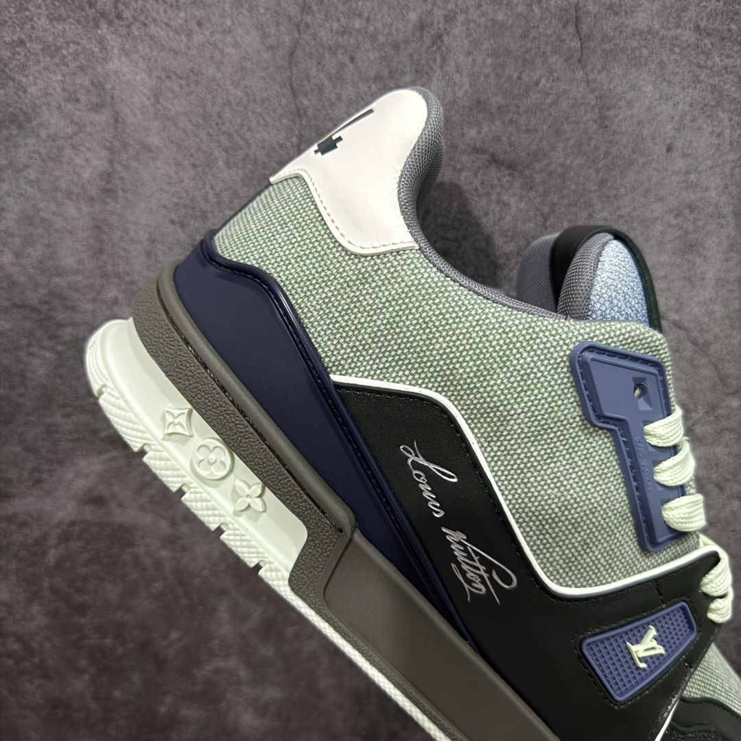 图片[7]-【莞产YS版本】Louis Vuitton Trainer lv时装走秀运动鞋 完美鞋型超高的清洁度 零毛边线头瑕疵 全套原楦原纸版原鞋开模 全网最具灵魂的版型 正确原装黄色鞋盒 正确中底印花 鞋面印花3D高频深度立体 全鞋电脑针车 紧密相连 针距密度一致 环保乳胶注塑鞋垫 厚度脚感还原原版 皮面裁剪部位 统一油边封口工艺 原装橡胶大底含胶量大底组合零偏差 专柜全套包装 防尘袋 说明书 质保卡 男女鞋 尺码： 39 40 41 42 43 44 45-选品中心