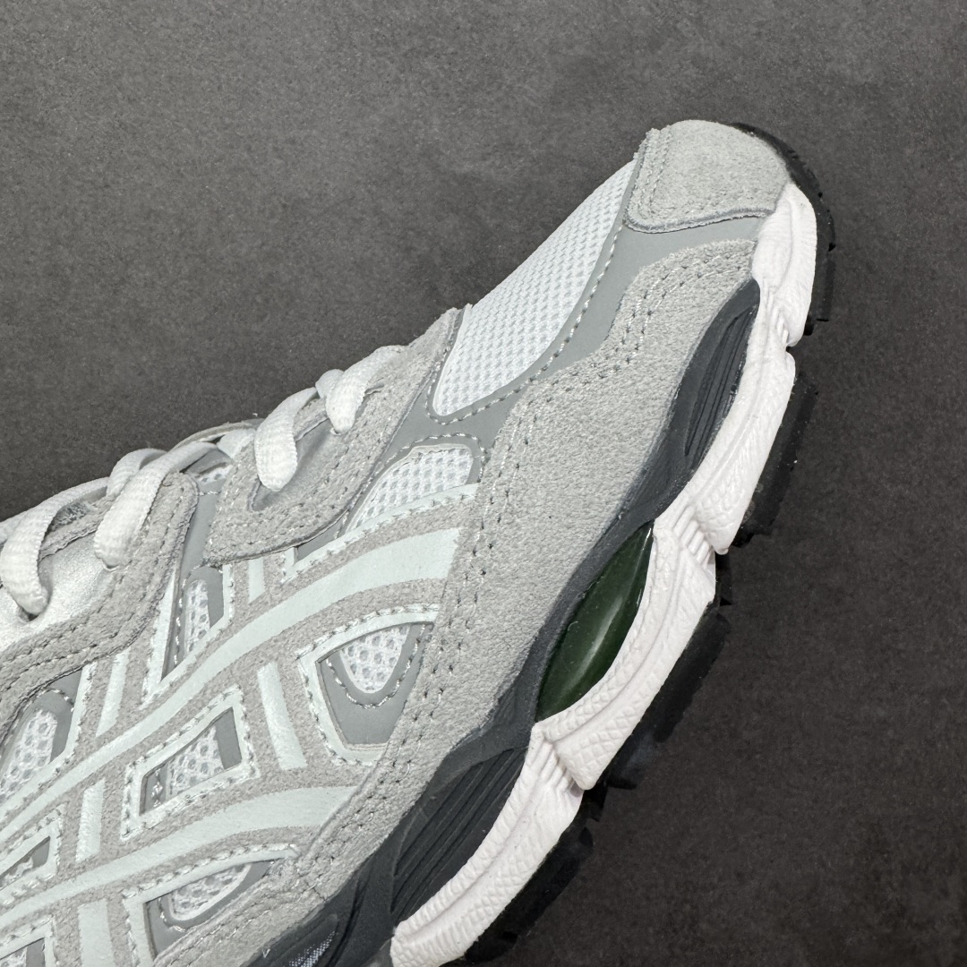 图片[5]-【公司级】Asics Gel-NYC复古单品 亚瑟士ASICSTIGER秋季新款休闲鞋 厚底街头运动休闲鞋 ASICS亚瑟士推出全新GEL-NYC，彰显纽约都市活力 这次的新系列融入了多个版本GEL的经典设计风格，广受好评。其设计灵感来源于GEL-NIMBUS 3,GEL-MC PLUS V 和 GEL-CUMULUS 16 这些往日经典鞋款。GEL-NYC使用GEL-CUMULUS 16鞋款的鞋楦设计,展现了独特的现代化美学。鞋底采用了轻质发泡材料,并在后跟和前掌处采用了ASICS亚瑟士核心科技——GEL缓震胶,赋予鞋款强大的缓冲性能,提供了更柔软舒适的穿着体验。而在原有设计的启发之上,此次鞋款采用更贴合当今潮流趋势的材料和创新技术,展现出纽约充满活力的都市精神。 尺码：36-45-选品中心