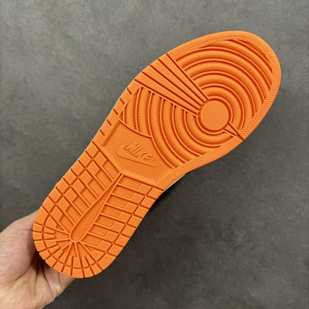 图片[9]-【公司级头层版】Air Jordan 1 High OG 高帮 AJ1 乔丹1代 aj1 乔1 高邦扣碎篮板 金人吊牌 乔丹篮球鞋系列DZ5485-008 采用正确头层皮组合荔枝纹头层皮革鞋面材质 中底注胶孔及缜密中底拉帮工艺 内置气垫及耐磨橡胶大底 尺码：36-47带半码-选品中心