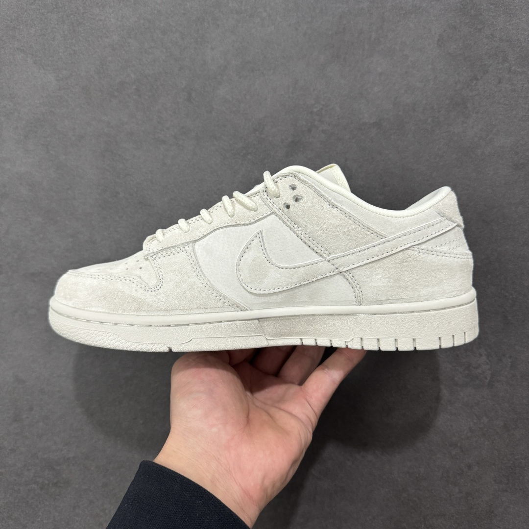 图片[2]-【定制版】高端定制Nike SB Dunk Low “Superme联名——浅骨白” 高端定制 低帮休闲板鞋 定制鞋盒 大厂纯原品质出货 超高清洁度 皮料切割干净无任何毛边 细节完美 货号：DD1988-005 尺码：36 36.5 37.5 38 38.5 39 40 40.5 41 42 42.5 43 44 44.5 45 编码：HXSB330340-选品中心