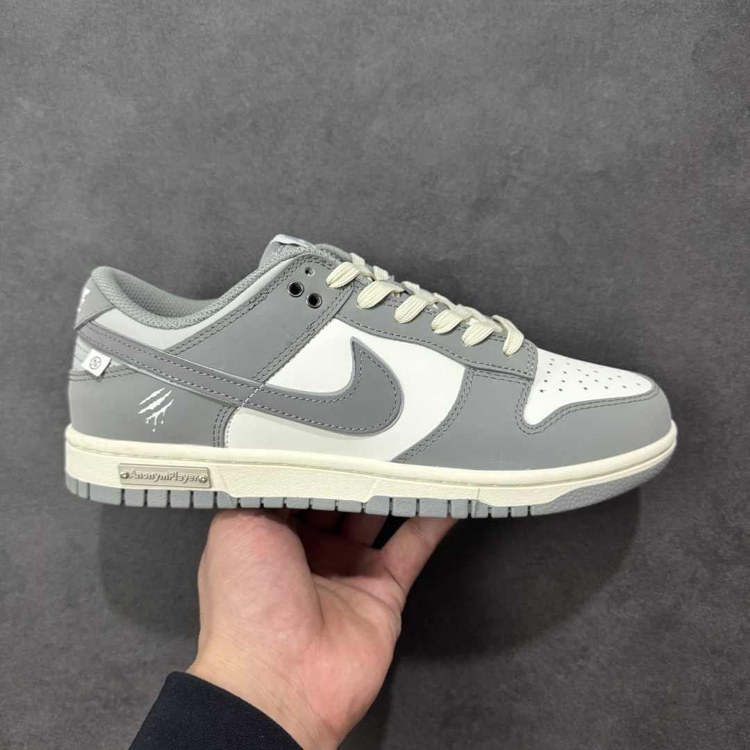【定制版】Nike SB Dunk Low 周年高端定制 低帮休闲板鞋 灰狼 #定制鞋盒 超高清洁度 皮料切割干净无任何毛边 细节完美 货号:GW0510-051 尺码:40 40.5 41 42 42.5 43 44 44.5 45 46 编码:HXSB330340-选品中心