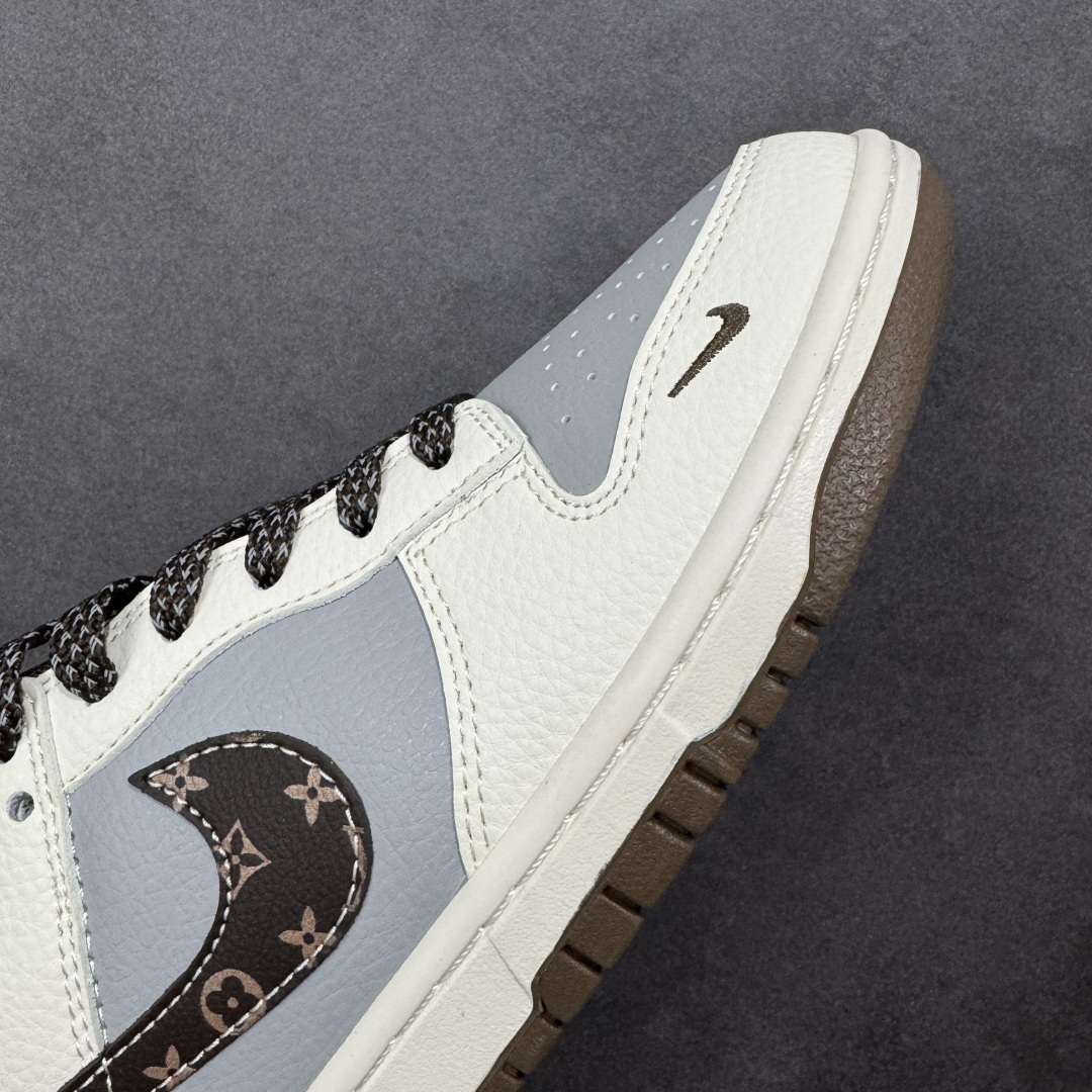 图片[5]-【定制版】Nike SB Dunk Low“LV联名——花棕勾” 周年高端定制 低帮休闲板鞋 定制鞋盒 大厂纯原品质出货 超高清洁度 皮料切割干净无任何毛边 细节完美 货号：XS6089-630 尺码：36 36.5 37.5 38 38.5 39 40 40.5 41 42 42.5 43 44 44.5 45 编码：HXSB330340-选品中心