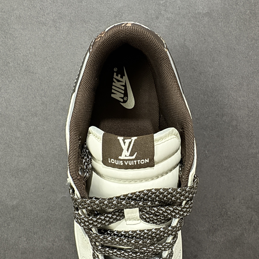 图片[7]-【定制版】Nike SB Dunk Low“LV联名——花棕勾” 周年高端定制 低帮休闲板鞋 定制鞋盒 大厂纯原品质出货 超高清洁度 皮料切割干净无任何毛边 细节完美 货号：XS6089-630 尺码：36 36.5 37.5 38 38.5 39 40 40.5 41 42 42.5 43 44 44.5 45 编码：HXSB330340-选品中心