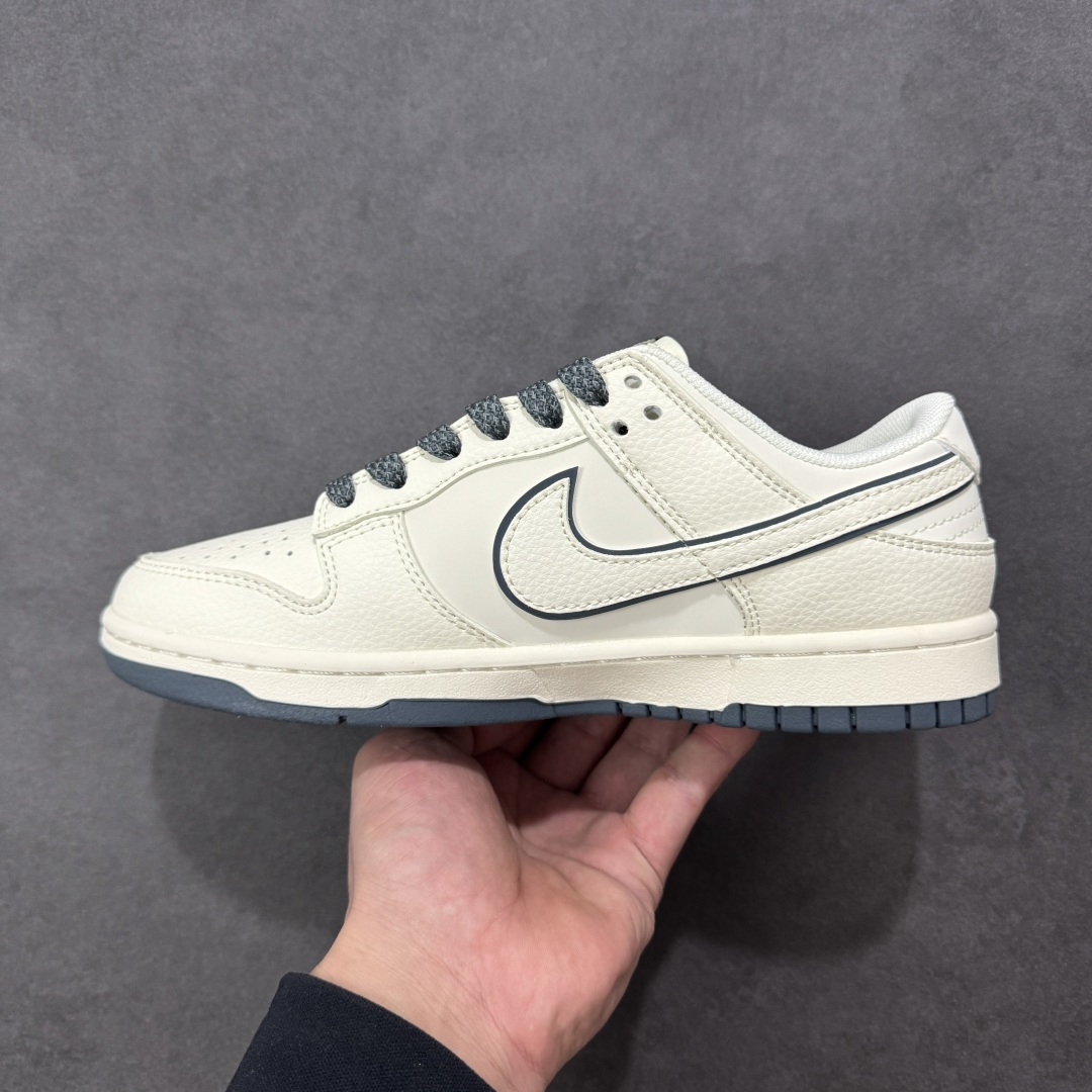 图片[2]-【定制版】Nike SB Dunk Low“ 冠军联名—午夜蓝” 周年高端定制 低帮休闲板鞋 定制鞋盒 大厂纯原品质出货 超高清洁度 皮料切割干净无任何毛边 细节完美 货号：JP1628-026 尺码：36 36.5 37.5 38 38.5 39 40 40.5 41 42 42.5 43 44 44.5 45 编码：HXSB330340-选品中心