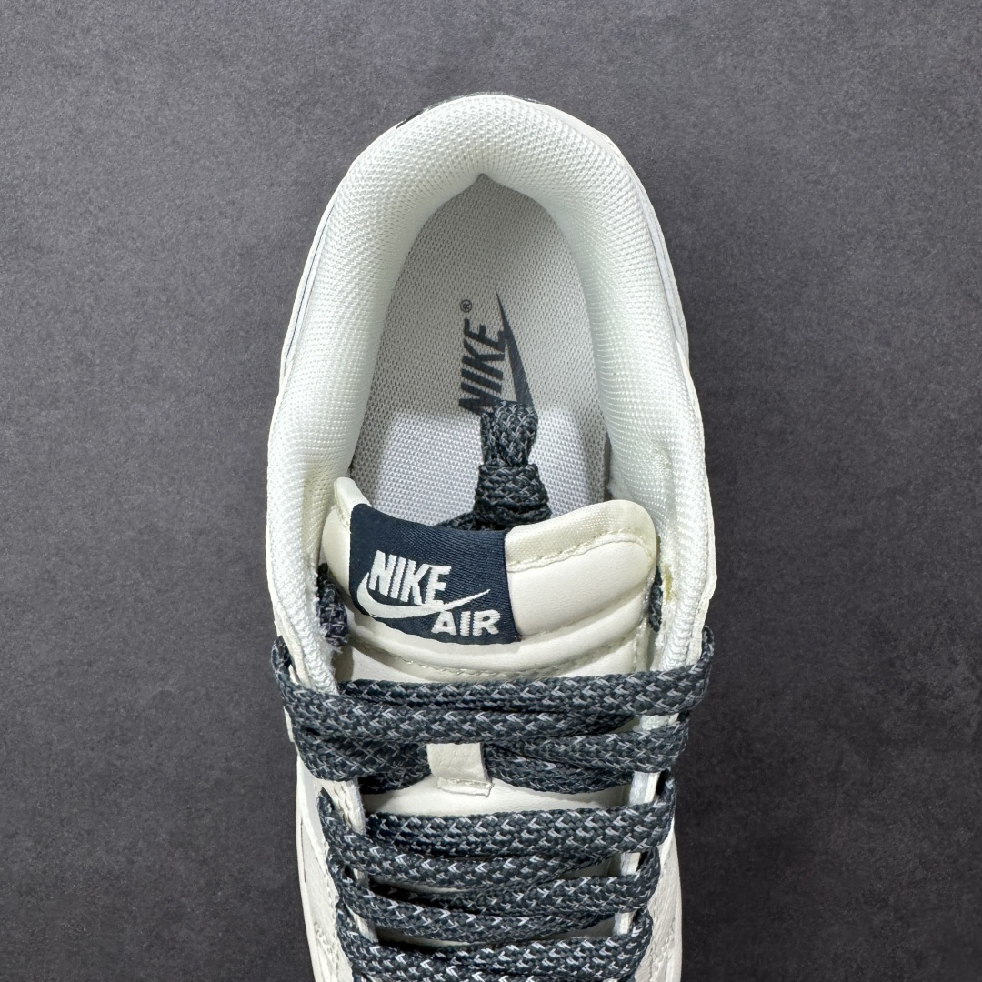 图片[7]-【定制版】Nike SB Dunk Low“ 冠军联名—午夜蓝” 周年高端定制 低帮休闲板鞋 定制鞋盒 大厂纯原品质出货 超高清洁度 皮料切割干净无任何毛边 细节完美 货号：JP1628-026 尺码：36 36.5 37.5 38 38.5 39 40 40.5 41 42 42.5 43 44 44.5 45 编码：HXSB330340-选品中心