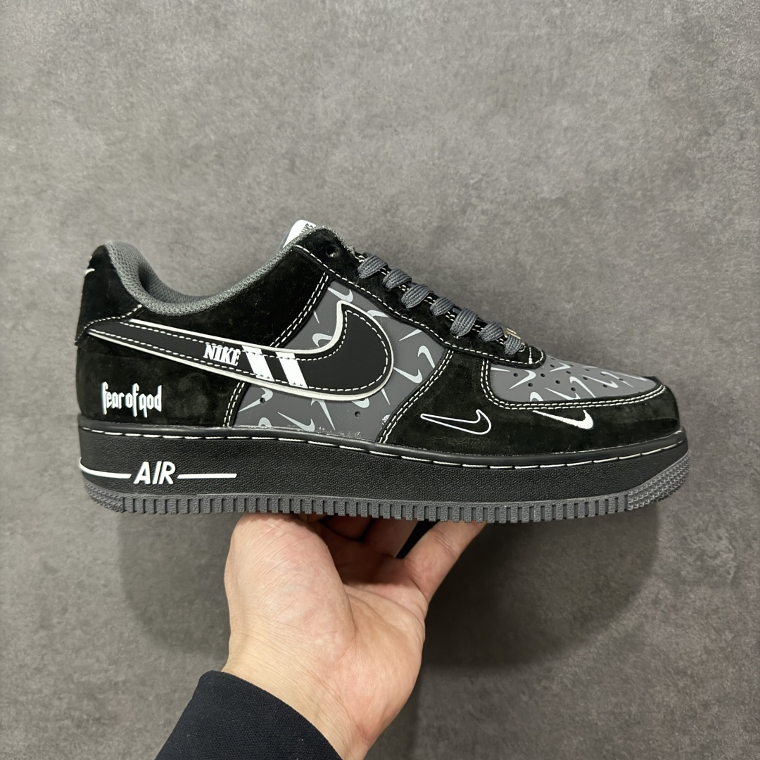【定制版】NIke Air Force 1 \'07 Low “黑乱勾”空军一号 低帮 运动鞋 休闲鞋 折边针车 工艺难度大 原楦头原纸板 原装鞋盒 定制五金配件 内置全掌气垫 原厂鞋底 货号:DD8585-200 尺码:36 36.5 37.5 38 38.5 39 40 40.5 41 42 42.5 43 44 44.5 45 编码:HXSA310320-选品中心