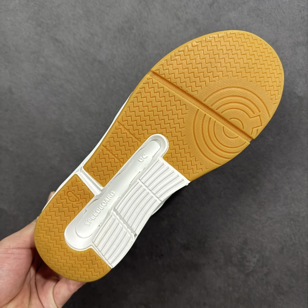 图片[9]-【公司级】On The Roger Clubhouse 昂跑 低帮 白绿色 舒适网布减震防滑耐磨低邦长跑跑步鞋 稳健敏捷、功能多面，用轻量脚感和灵活反馈，助力跑步训练和运动健身。以Helion Superfoam打造Clouds Surferds科技鞋底，铸就灵活反馈、动态流畅体验。鞋跟内的精制足跟垫牢牢固定双足，提供柔软安全的体验；内置Speedboardd更好地推进跑者向前的每一步。根据运动机能编织纹路的工程网眼鞋面，轻盈柔软也坚韧耐用、舒适透气也灵活敏捷。 货号：3WF10430924 尺码：36-45 编码：AYB240250-选品中心