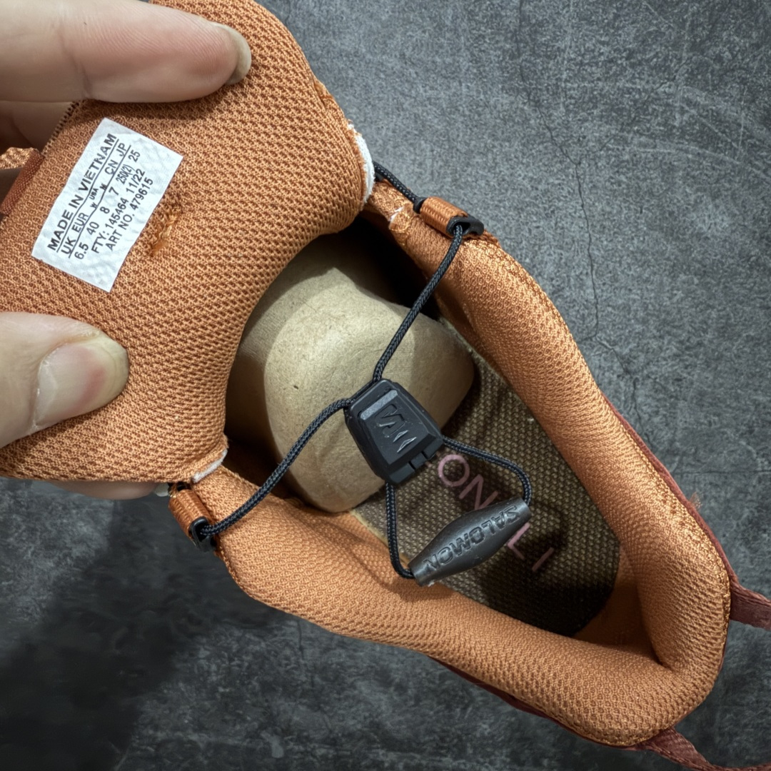 图片[7]-【PK升级版】Salomon萨洛蒙2025秋冬新款XA pro 3D JEONG LI 二代系列新色系跑步鞋休闲运动鞋 479615 T0级别版本出货-只做市面市场第一档 皮面部位采用头层皮打造-横扫市面 中底搭载全掌玻璃纤维能量板和超厚弹性泡沫中底，跑动时推进力十足，缓震回馈很强，日常通勤或训练都很稳 鞋身长毛牛猄皮面设计，内层材质透气网面 穿着舒适度好 原版材质 原版大底 尺码：36-45-选品中心