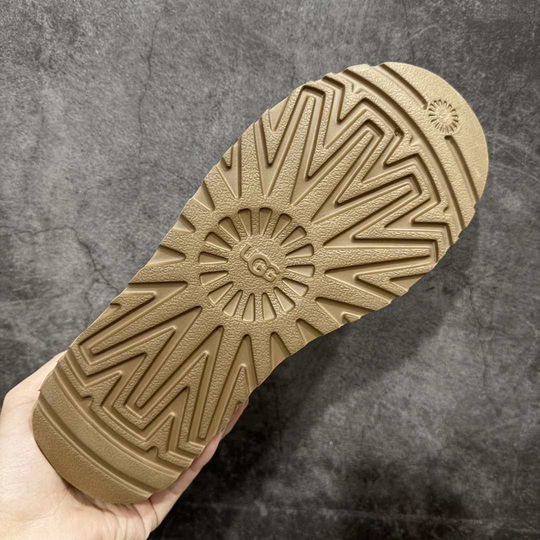 图片[9]-【莞产纯原】PALACE x UGG 7290 Tasman 小恶魔联名款柔软舒适低帮生活休闲鞋 男女同款 秋冬羊皮毛一体雪地靴 全鞋采用ZP同厂 隆丰A级澳洲进口羊皮毛一体 品牌代工厂生产线 完全遵循ZP工艺流程 代工厂原厂版师 秉承无原鞋不开发选择 注重每一处细节 市面最正版型 尺码：35 36 37 38 39 40 41 42 43 44 45-选品中心