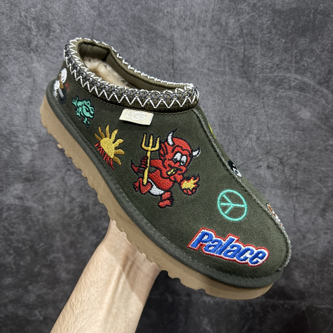 图片[3]-【莞产纯原】PALACE x UGG 7290 Tasman 小恶魔联名款柔软舒适低帮生活休闲鞋 男女同款 秋冬羊皮毛一体雪地靴 全鞋采用ZP同厂 隆丰A级澳洲进口羊皮毛一体 品牌代工厂生产线 完全遵循ZP工艺流程 代工厂原厂版师 秉承无原鞋不开发选择 注重每一处细节 市面最正版型 尺码：35 36 37 38 39 40 41 42 43 44 45-选品中心