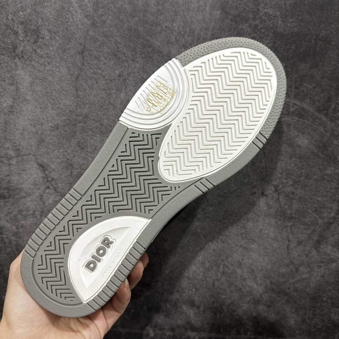图片[9]-【顶级代购版本】Dior迪奥 B27系列 东莞高端代购版本 原版爆拆一比一完美复刻 做工细节到位 原版全真皮定制材料 超赞 最新元素组合 时尚休闲个性 百搭 ✅面料：原版定制小牛皮 ✅内里：定制透气内里 ✅大底：原版开模TPU组合大底 ✅底厚：3CM ✅包装：全套原版礼盒包装 ✅尺码：40-46-选品中心