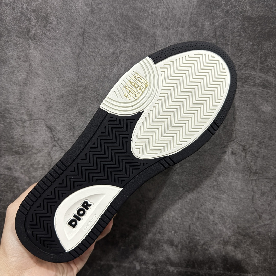 图片[9]-【顶级代购版本】Dior迪奥 B27系列 东莞高端代购版本 原版爆拆一比一完美复刻 做工细节到位 原版全真皮定制材料 超赞 最新元素组合 时尚休闲个性 百搭 ✅面料：原版定制小牛皮 ✅内里：定制透气内里 ✅大底：原版开模TPU组合大底 ✅底厚：3CM ✅包装：全套原版礼盒包装 ✅尺码：40-46-选品中心