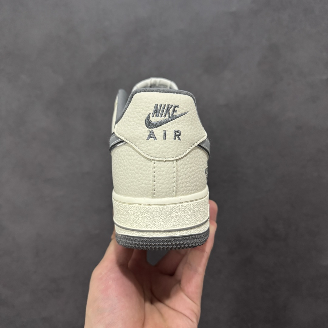 图片[4]-【定制版】NIKE AIR FORCE 1‘07 北面米灰勾 空军一号 低帮休闲鞋 原楦头原纸板 打造纯正低帮空军版型 专注外贸渠道 全掌内置蜂窝气垫 原盒配件 原厂中底钢印、拉帮完美 货号：DF0188-114 尺码：36 36.5 37.5 38 38.5 39 40 40.5 41 42 42.5 43 44 45 编码：HXSA310320-选品中心
