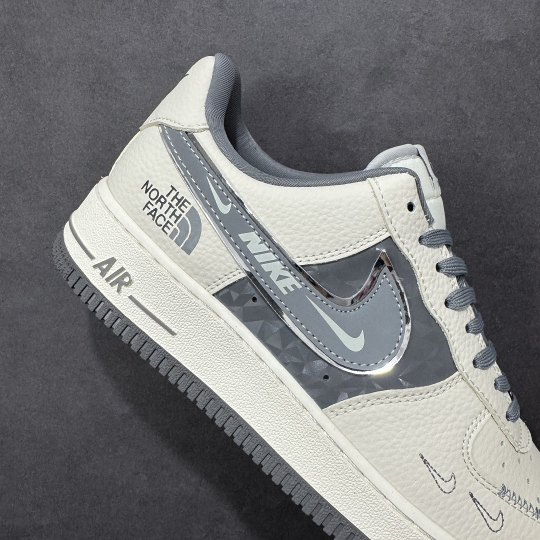 图片[6]-【定制版】NIKE AIR FORCE 1‘07 北面米灰勾 空军一号 低帮休闲鞋 原楦头原纸板 打造纯正低帮空军版型 专注外贸渠道 全掌内置蜂窝气垫 原盒配件 原厂中底钢印、拉帮完美 货号：DF0188-114 尺码：36 36.5 37.5 38 38.5 39 40 40.5 41 42 42.5 43 44 45 编码：HXSA310320-选品中心