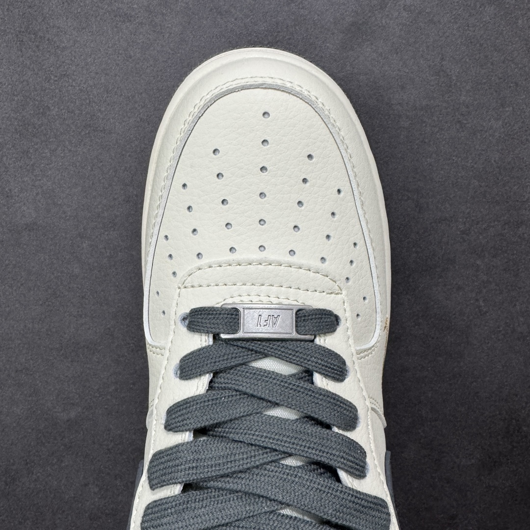 图片[8]-【定制版】Nike Air Force 1\’07 Low 斯图西联名 米深灰金标 空军一号低帮休闲板鞋 XX3168-223  #原楦头原纸板 原装鞋盒 定制五金配件 内置全掌气垫 原厂鞋底   尺码：36 36.5 37.5 38 38.5 39 40 40.5 41 42 42.5 43 44 44.5 45 编码：HXSB310320-选品中心