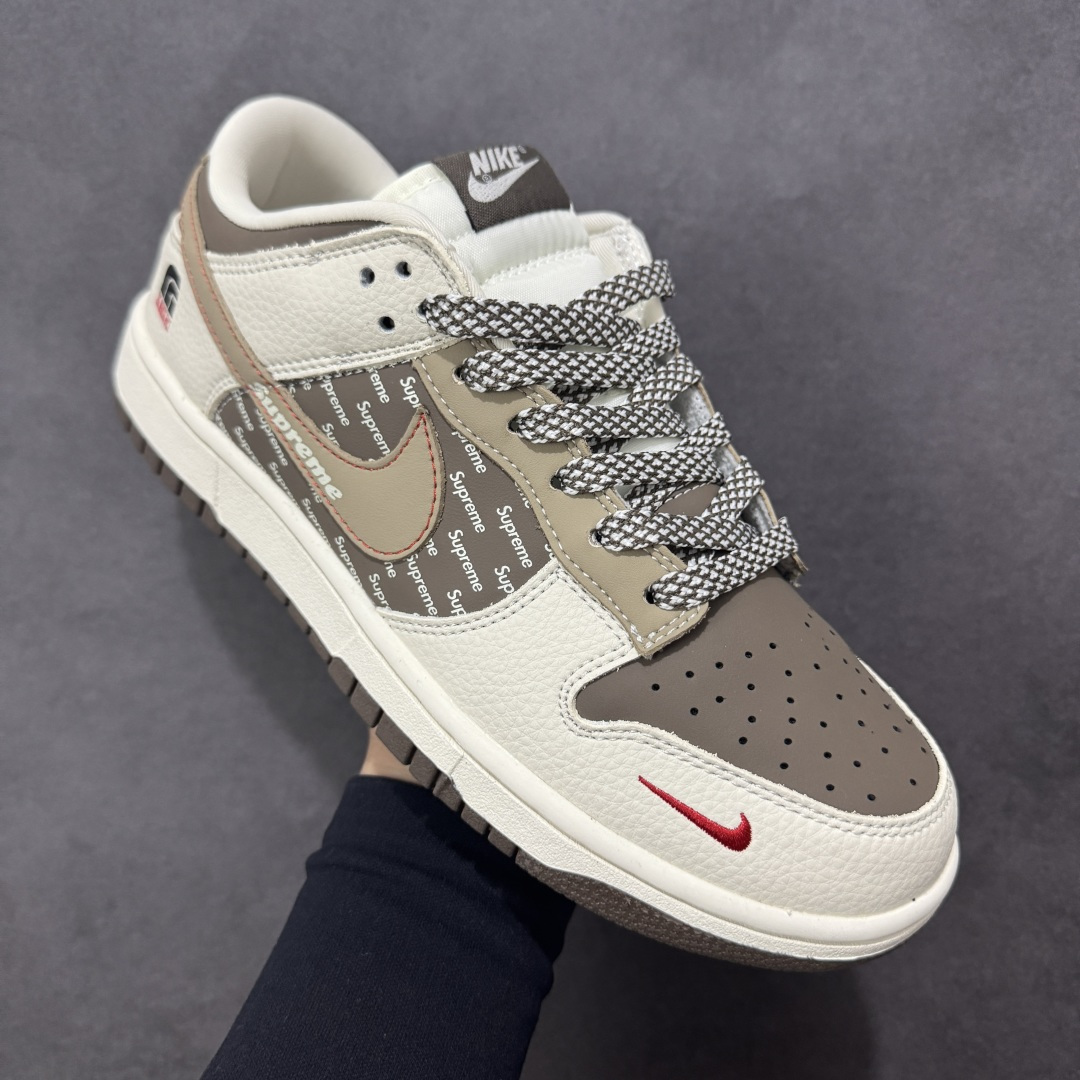 图片[3]-【定制版】NK SB Dunk Low“北面联名——米浅棕” 周年高端定制 低帮休闲板鞋 定制鞋盒 大厂纯原品质出货 超高清洁度 皮料切割干净无任何毛边 细节完美 货号：DG1988-012 尺码： 36 36.5 37.5 38 38.5 39 40 40.5 41 42 42.5 43 44 44.5 45 编码：HXSB330340-选品中心