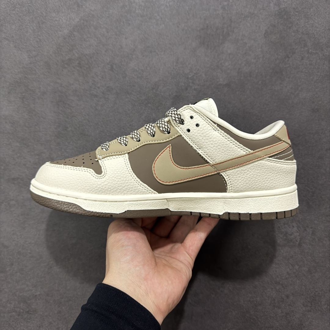 图片[2]-【定制版】NK SB Dunk Low“北面联名——米浅棕” 周年高端定制 低帮休闲板鞋 定制鞋盒 大厂纯原品质出货 超高清洁度 皮料切割干净无任何毛边 细节完美 货号：DG1988-012 尺码： 36 36.5 37.5 38 38.5 39 40 40.5 41 42 42.5 43 44 44.5 45 编码：HXSB330340-选品中心