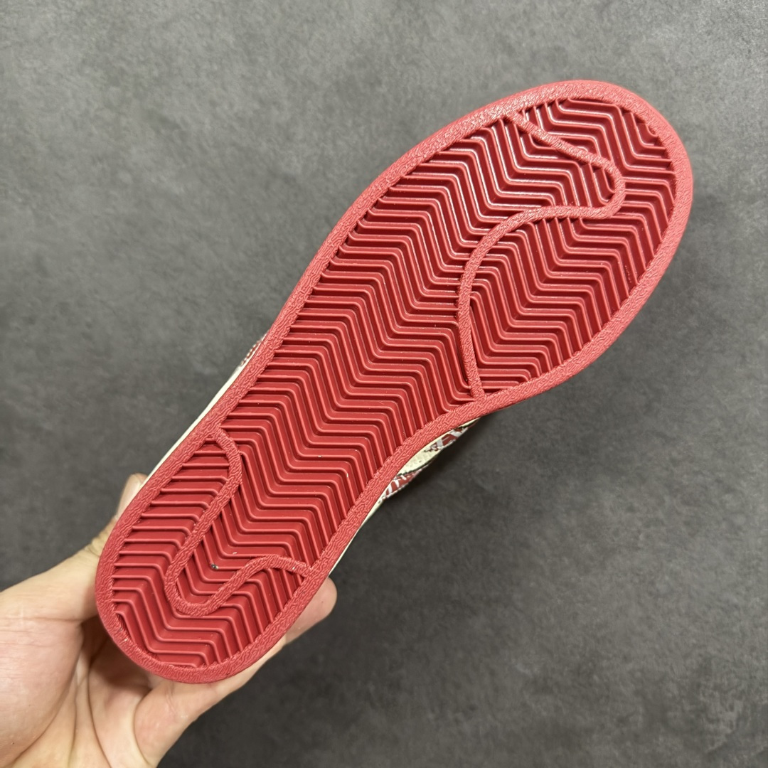 图片[9]-【定制版】AD Originals Superstar 联名贝壳头 原装公司级实拍 采用全新头层拼接皮革材质 后跟采用特色3D立体印字 渠道正品订单 诠释市场最高工艺水平 全鞋进口头层皮料打造。区别市面普通真标版本，进出专柜无压力 货号 DS0034 尺码：36-45 编码：CCB310320-选品中心